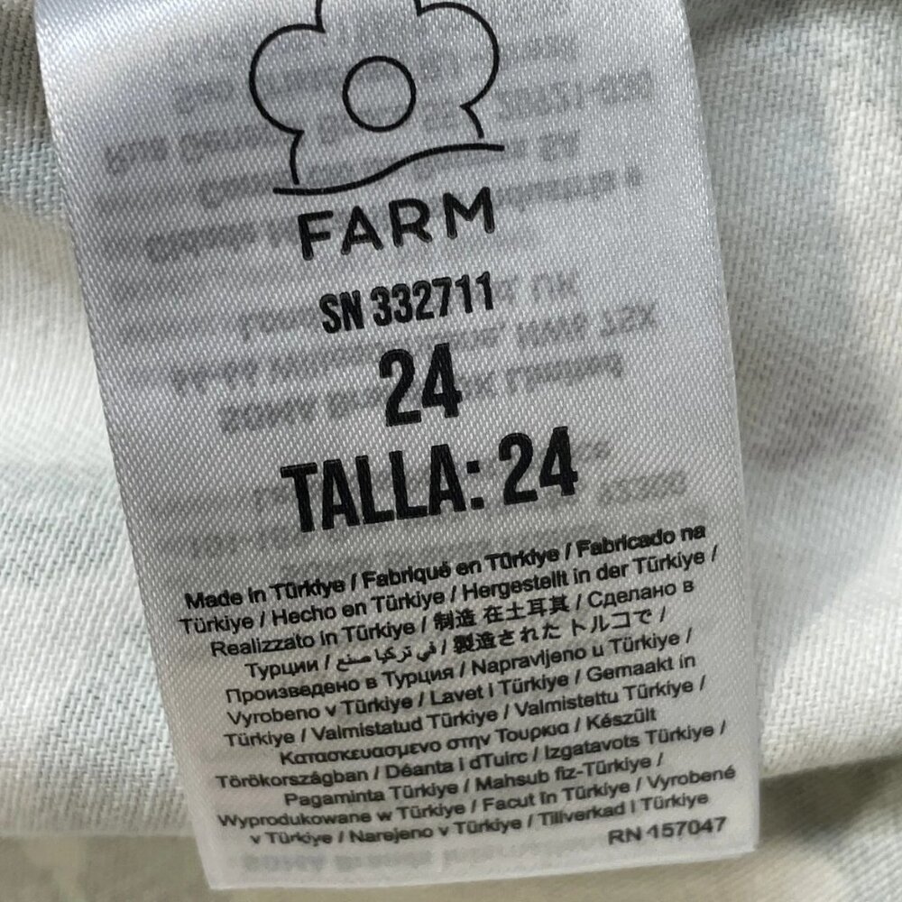 Farm Rio Women’s Sand Garden Tapestry Belted Shorts – Green Multi – Size 24 - Picture 6 of 12